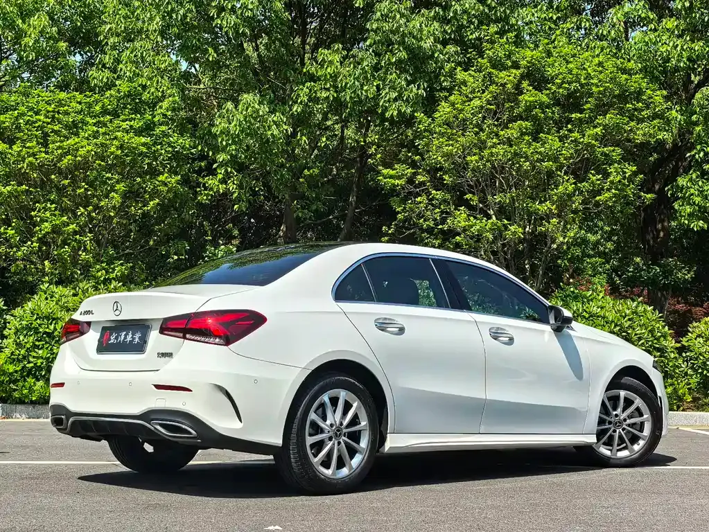 Mercedes-Benz A-Class — фото 6