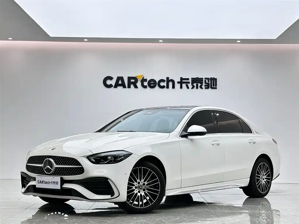 Mercedes-Benz C-Class — фото 1