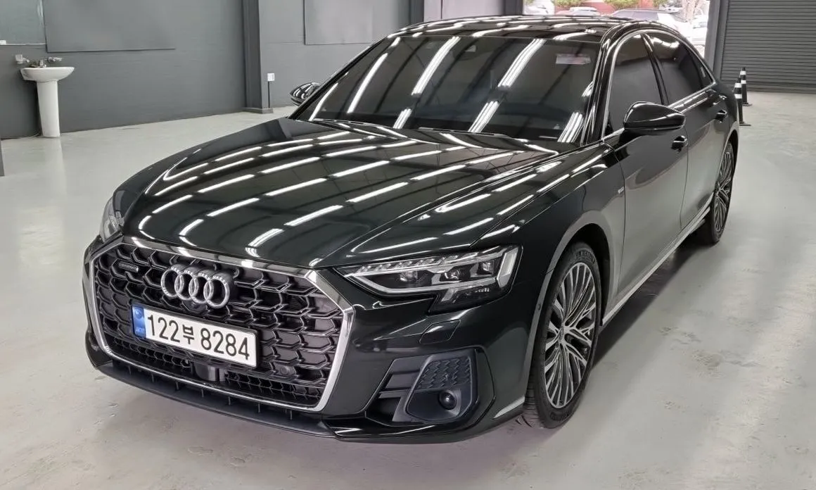 Audi A8