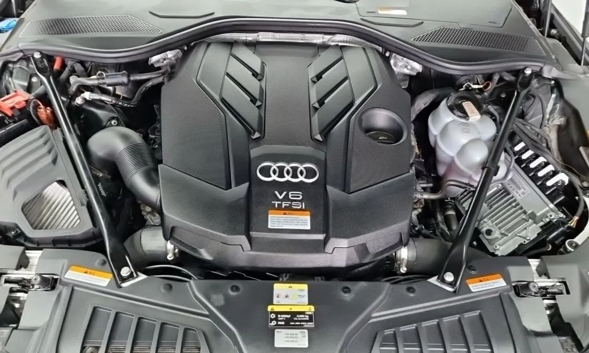 Audi A8 2023 из KR, фото 7