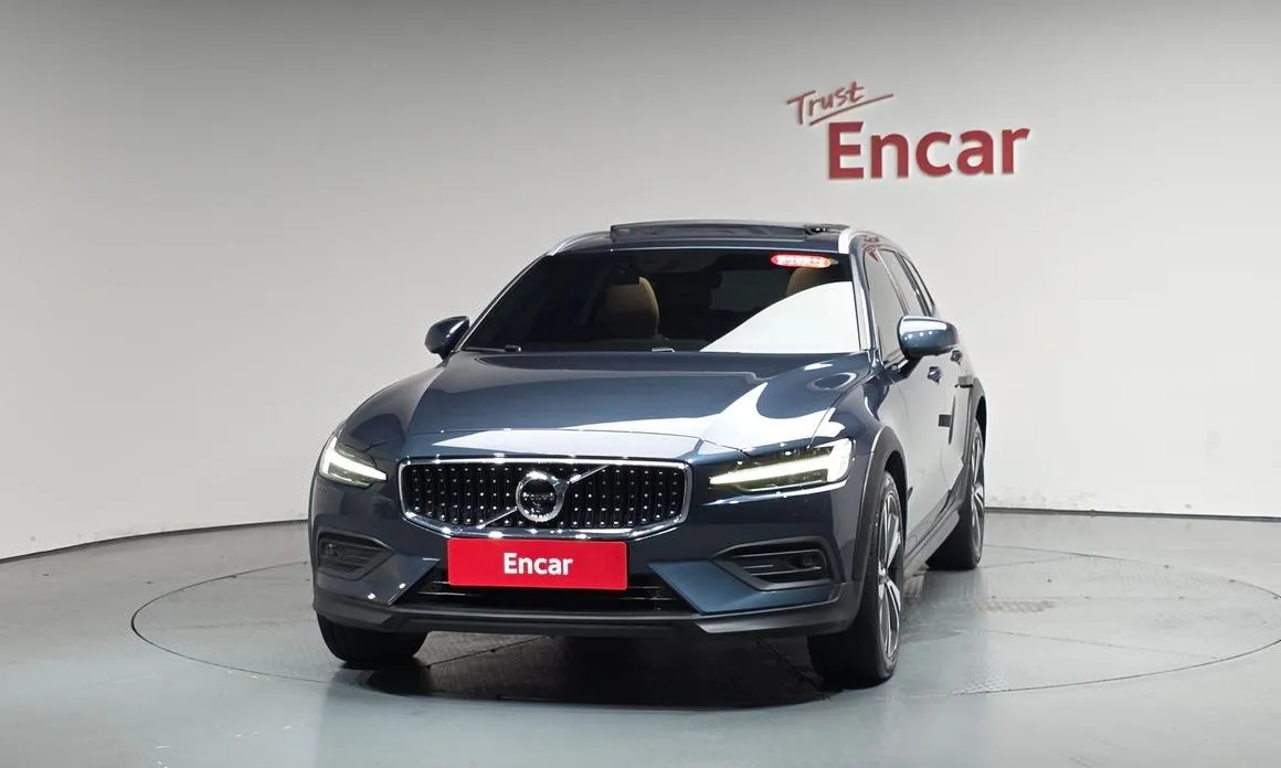 Volvo V60 2021 из KR, фото 7