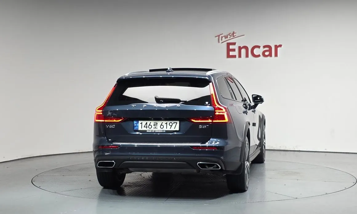 Volvo V60 2021 из KR, фото 4