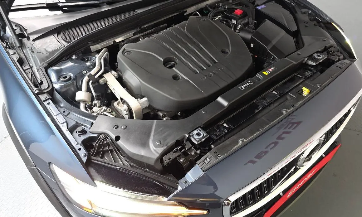 Volvo V60 2021 из KR, фото 8