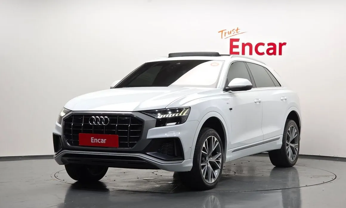 Audi Q8