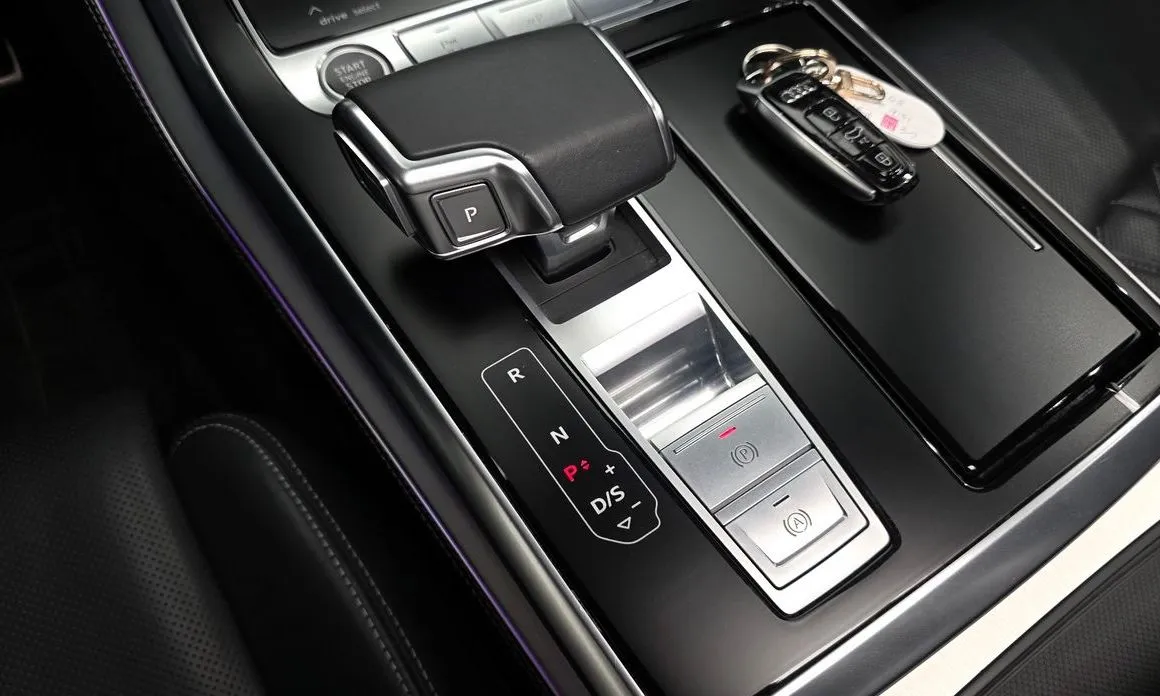 Audi Q8 2021 из KR, фото 7