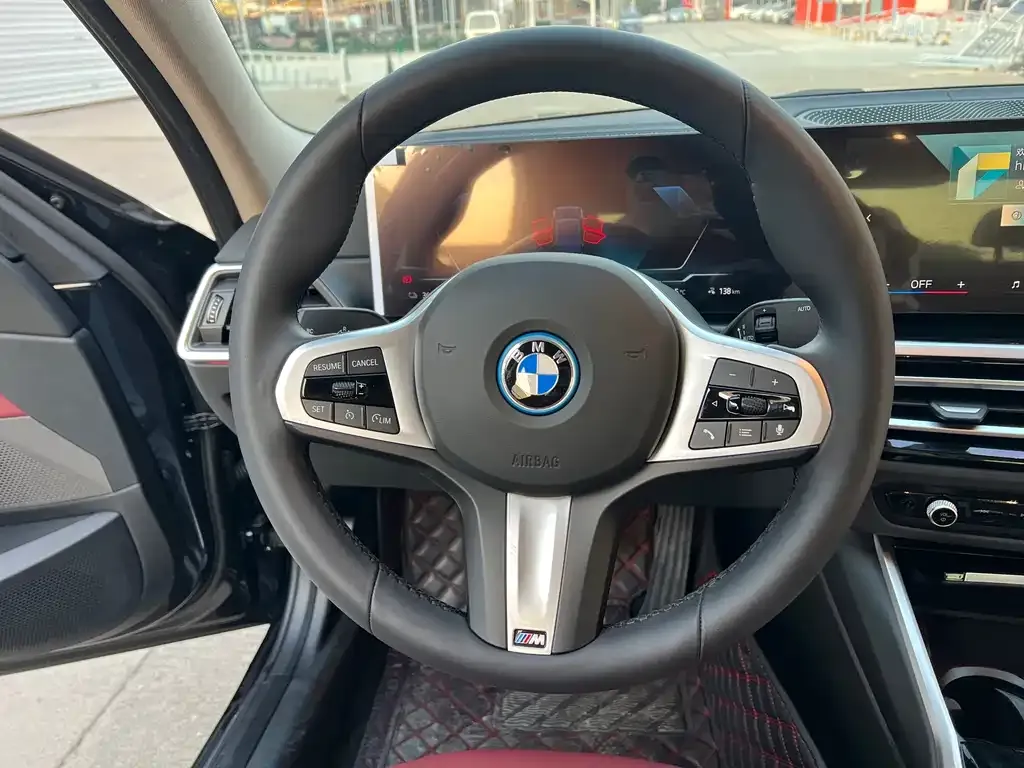 BMW i3 — фото 8