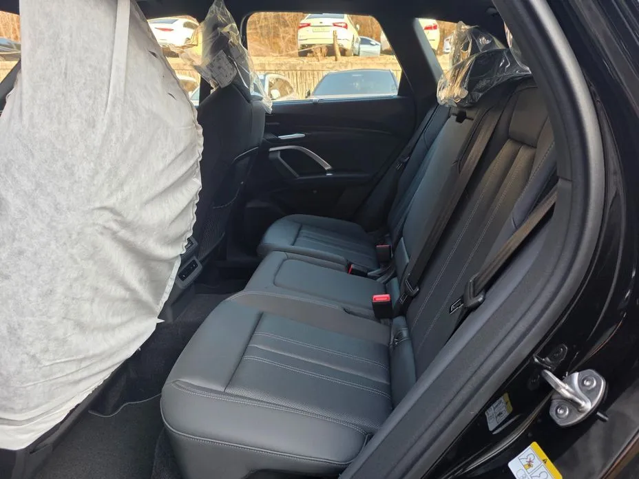 Audi Q5 2025 из KR, фото 2