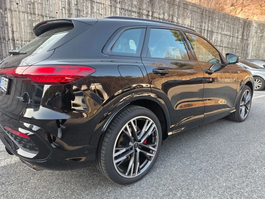Audi Q5 2025 из KR, фото 7