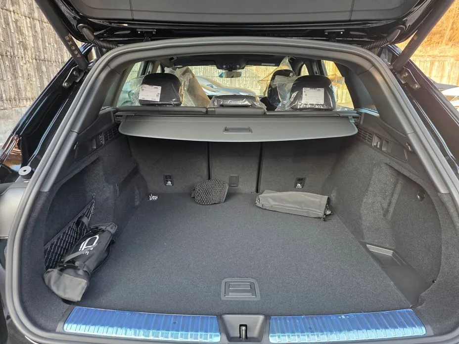 Audi Q5 2025 из KR, фото 5