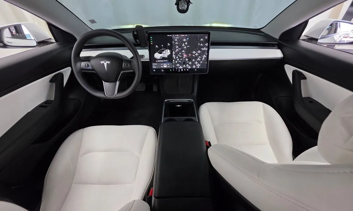 Tesla Model 3 — фото 6