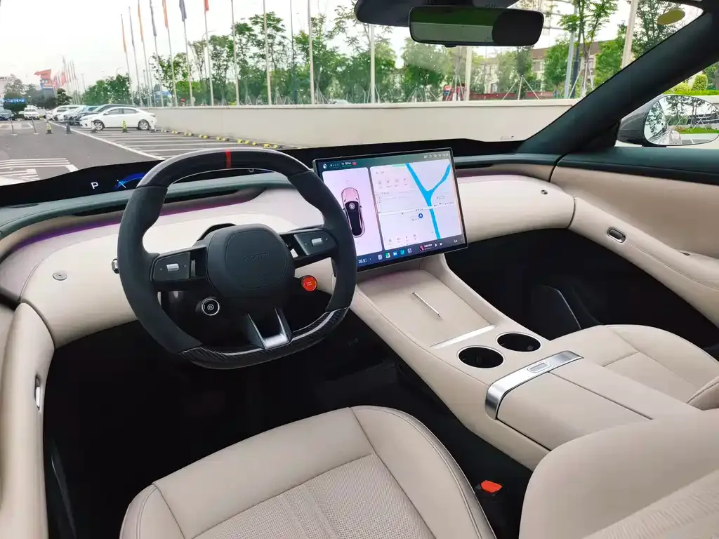 Xiaomi YU7 — фото 2