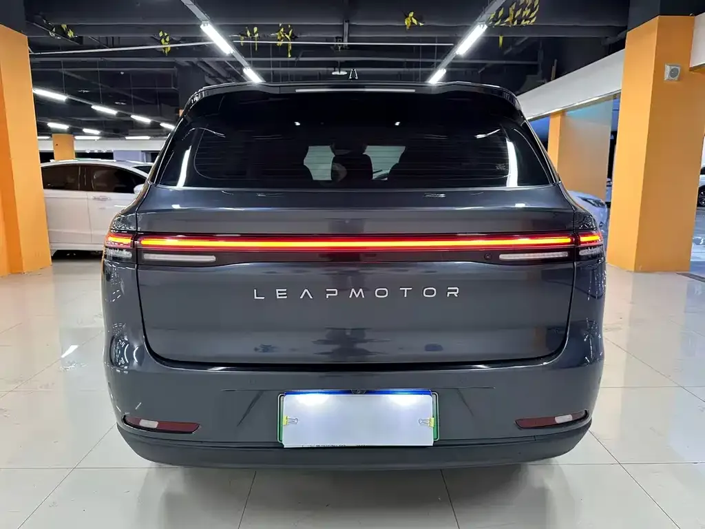 Leapmotor C10 — фото 3