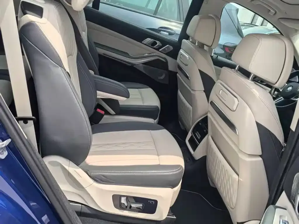 BMW X7 M60i 2026 из CN, фото 2
