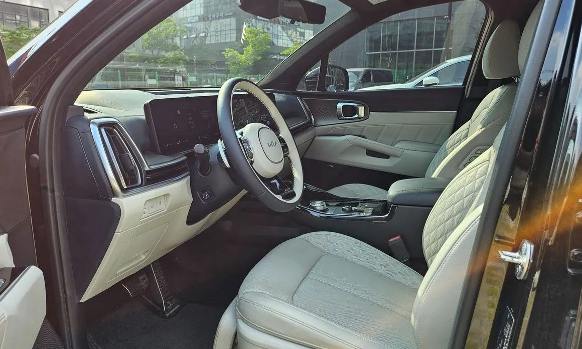 Kia Sorento — фото 7