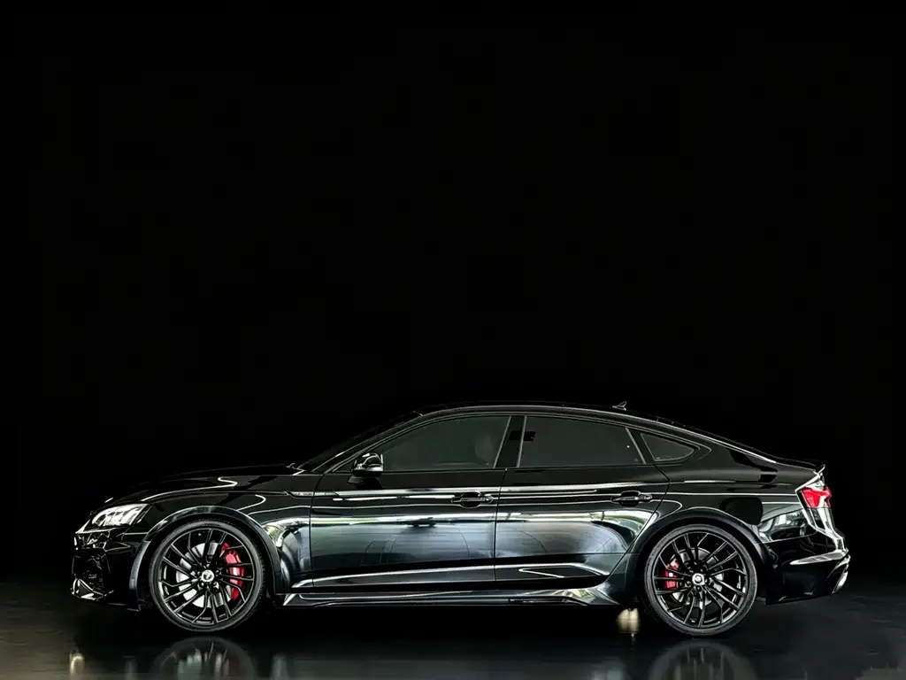 Audi RS 5 2023 из CN, фото 2