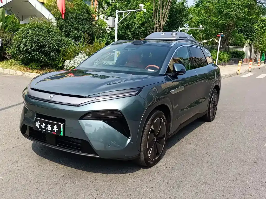 BYD Tang L
