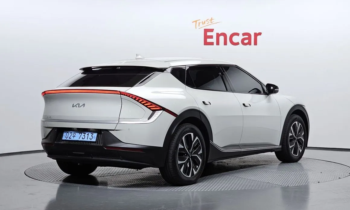 Kia EV6 — фото 7