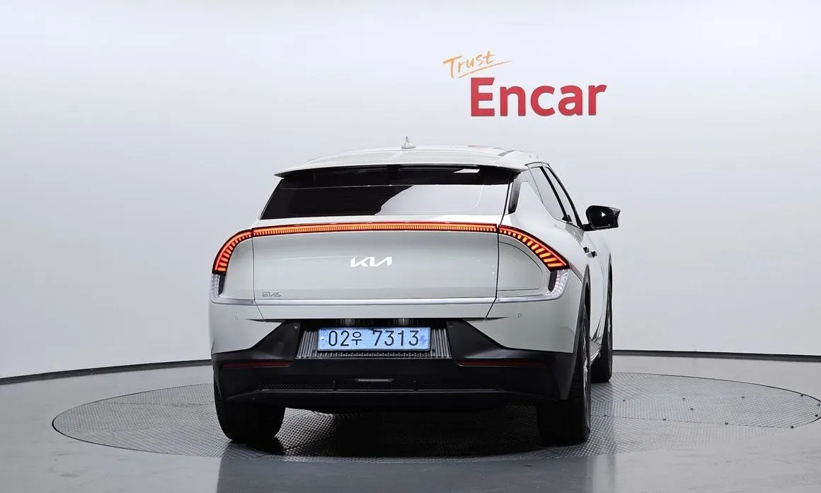 Kia EV6 — фото 3