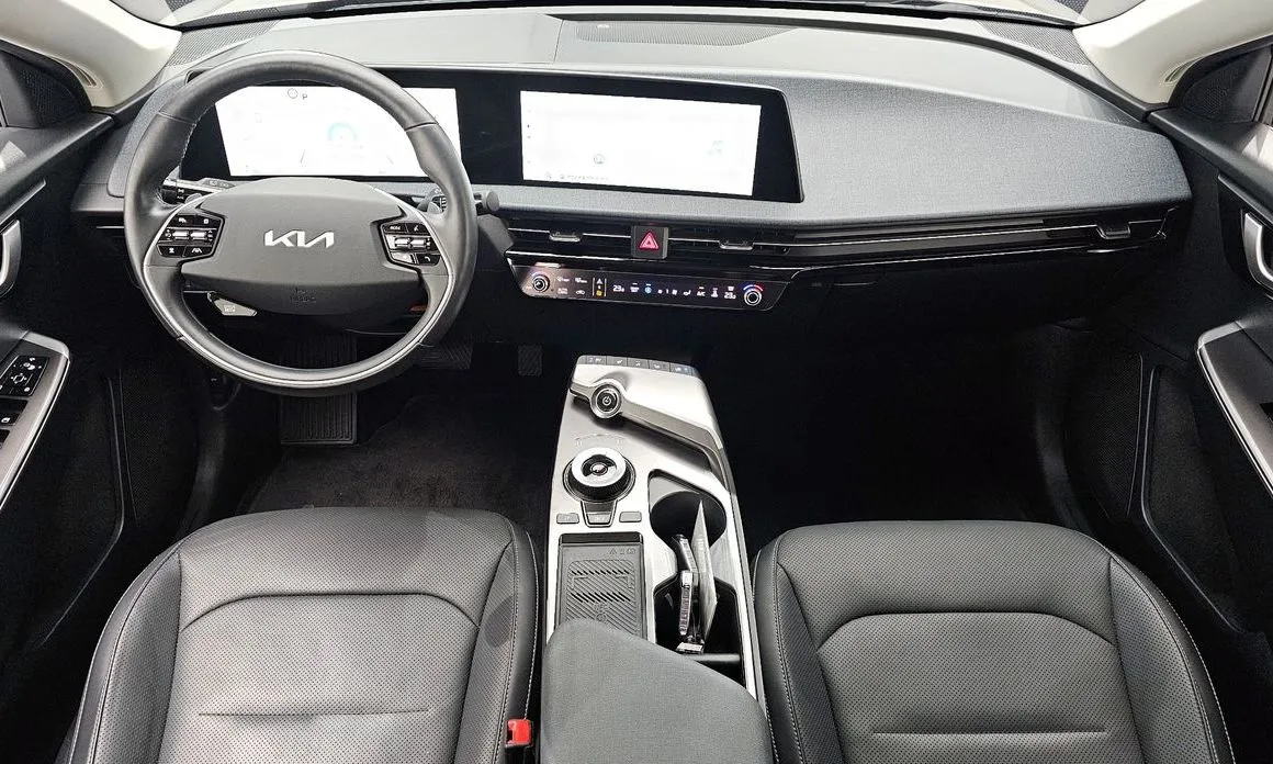 Kia EV6 — фото 8