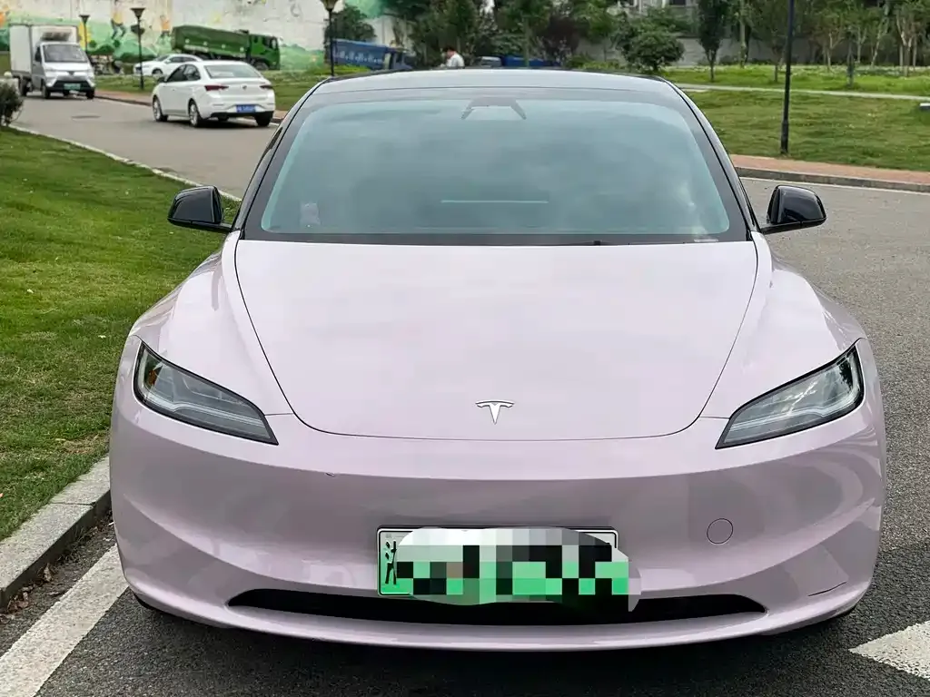Tesla Model 3 — фото 5