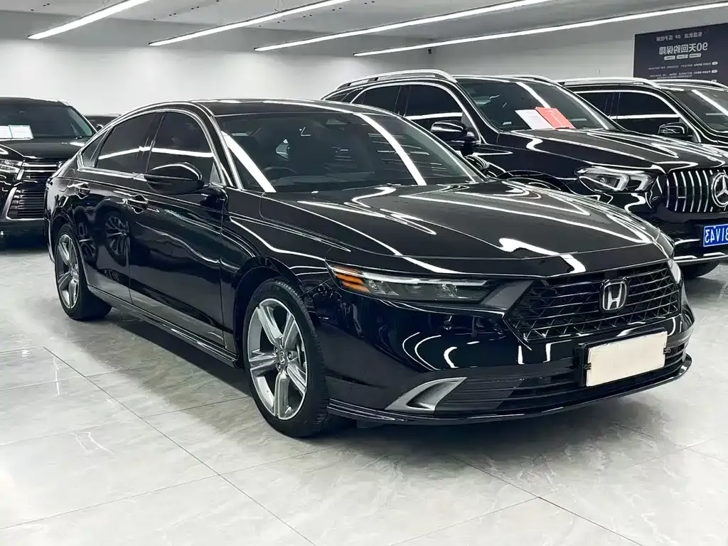 Honda Accord — фото 9