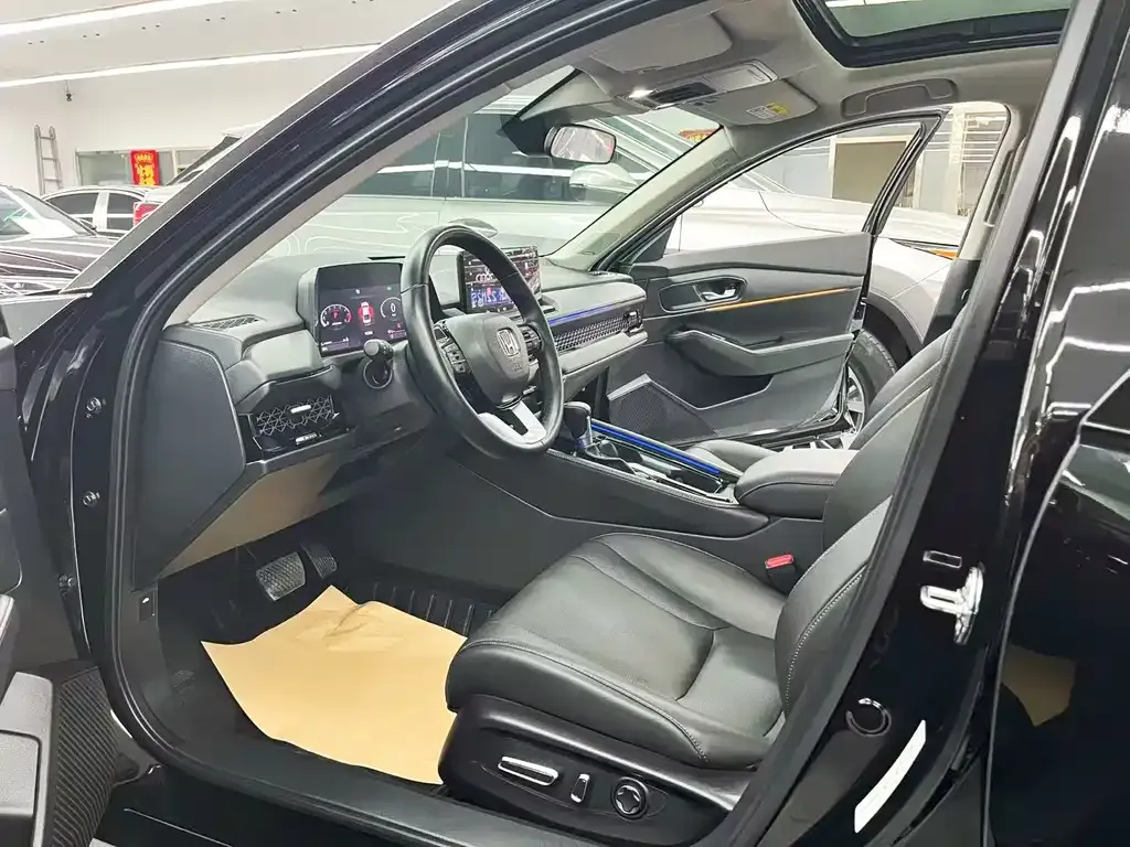 Honda Accord — фото 4