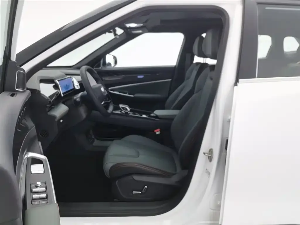 Geely Boyue 2025 из CN, фото 8