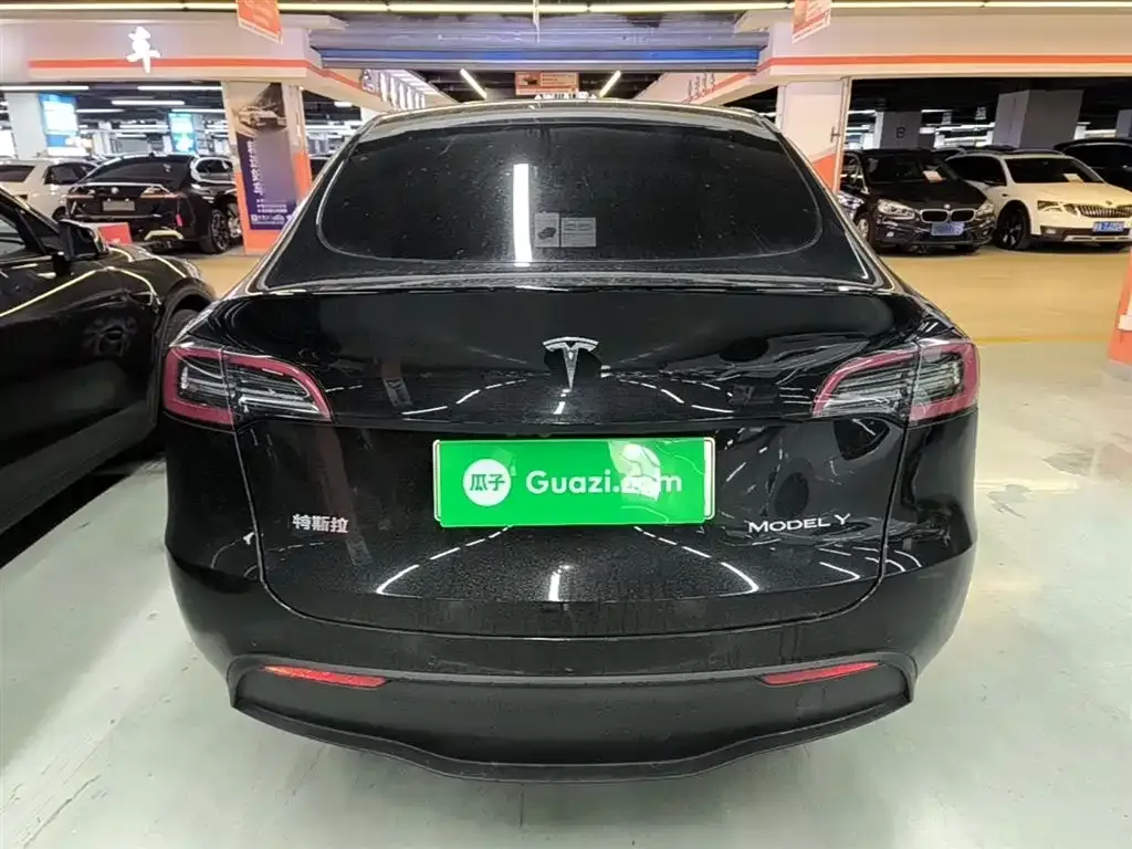 Tesla Model Y — фото 6