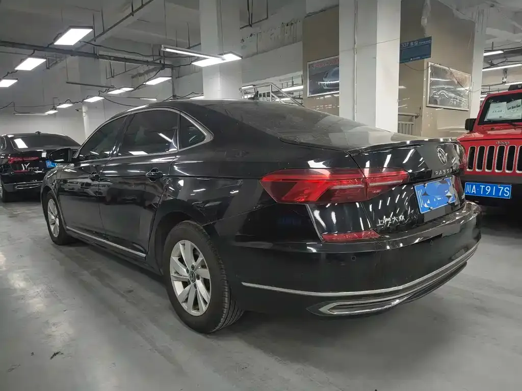 Volkswagen Passat 2021 из CN, фото 10