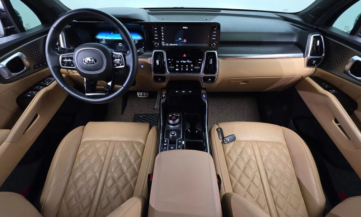Kia Sorento — фото 8