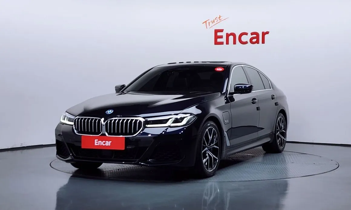 BMW 5-Series 2022 из KR, фото 1
