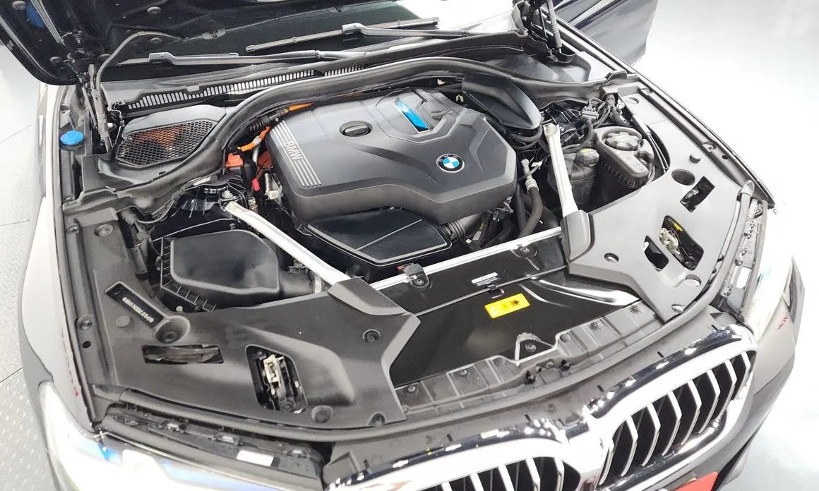 BMW 5-Series 2022 из KR, фото 9