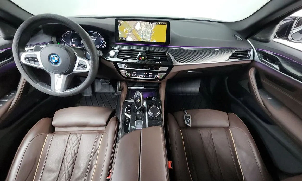 BMW 5-Series 2022 из KR, фото 8