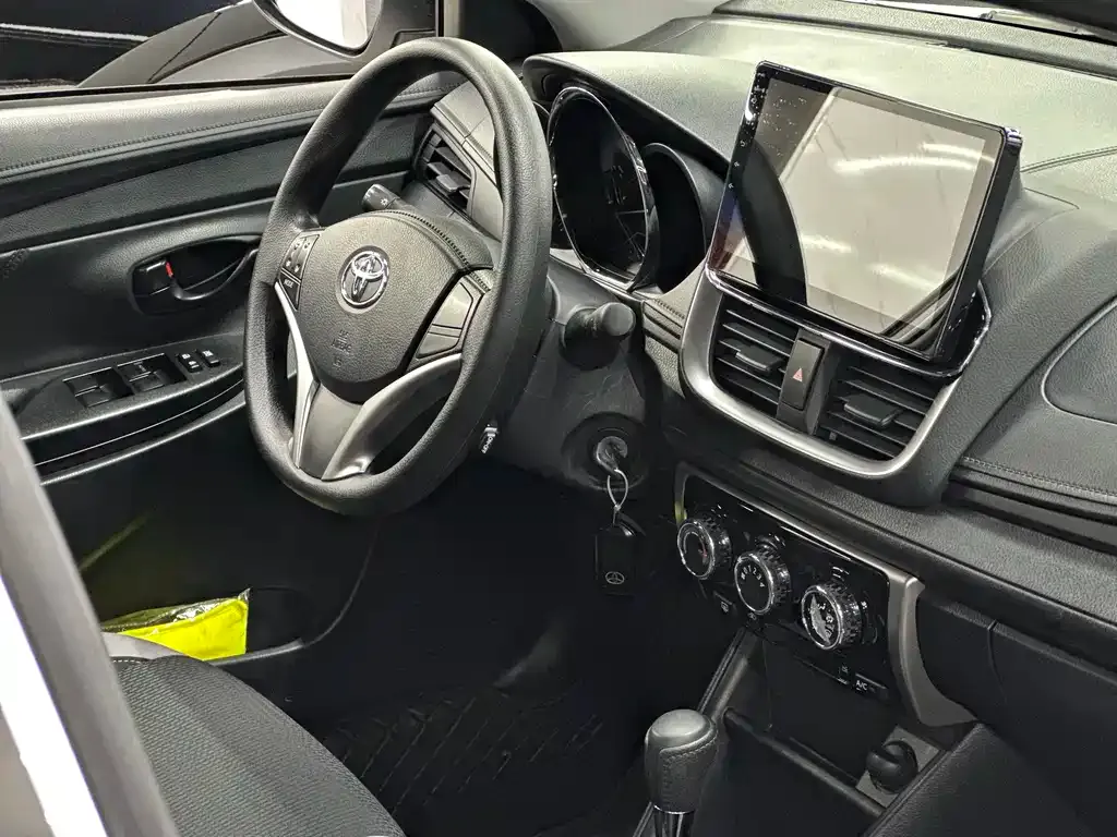 Toyota Yaris L 2022 из CN, фото 7
