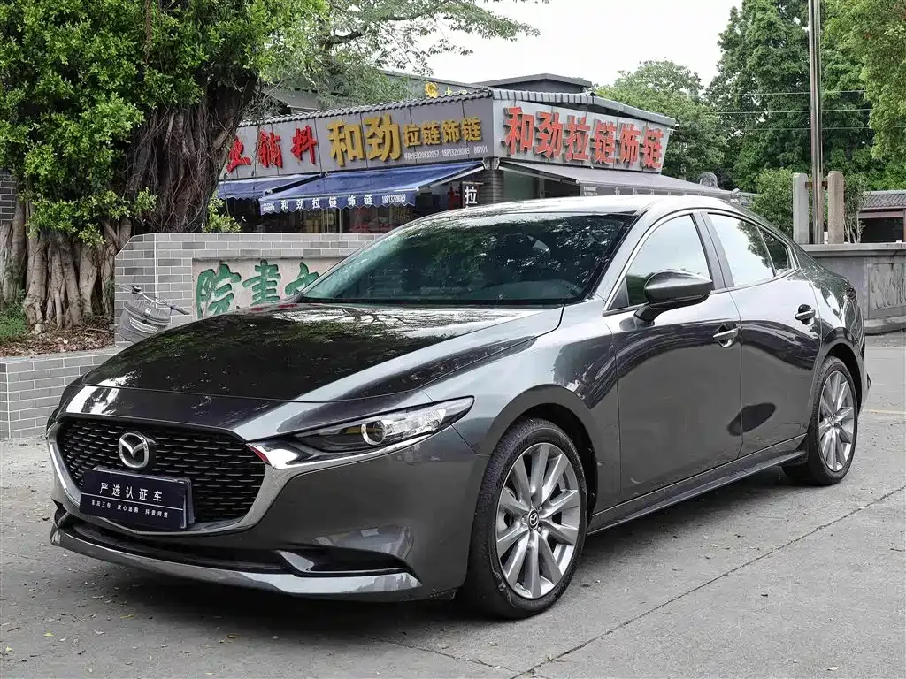 Mazda 3 Axela — фото 1