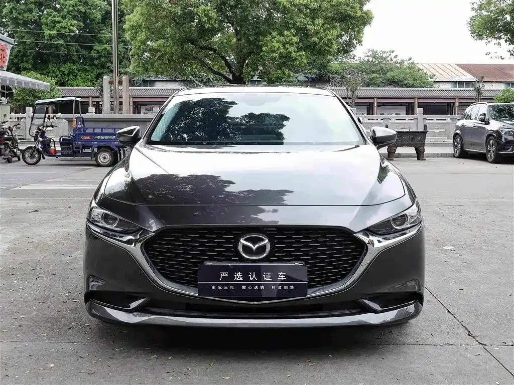 Mazda 3 Axela — фото 4