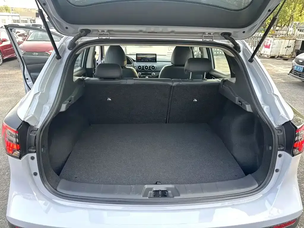 Nissan Qashqai — фото 6