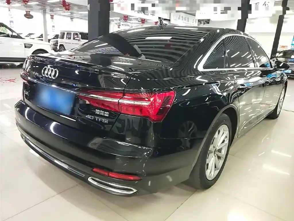 Audi A6L — фото 10