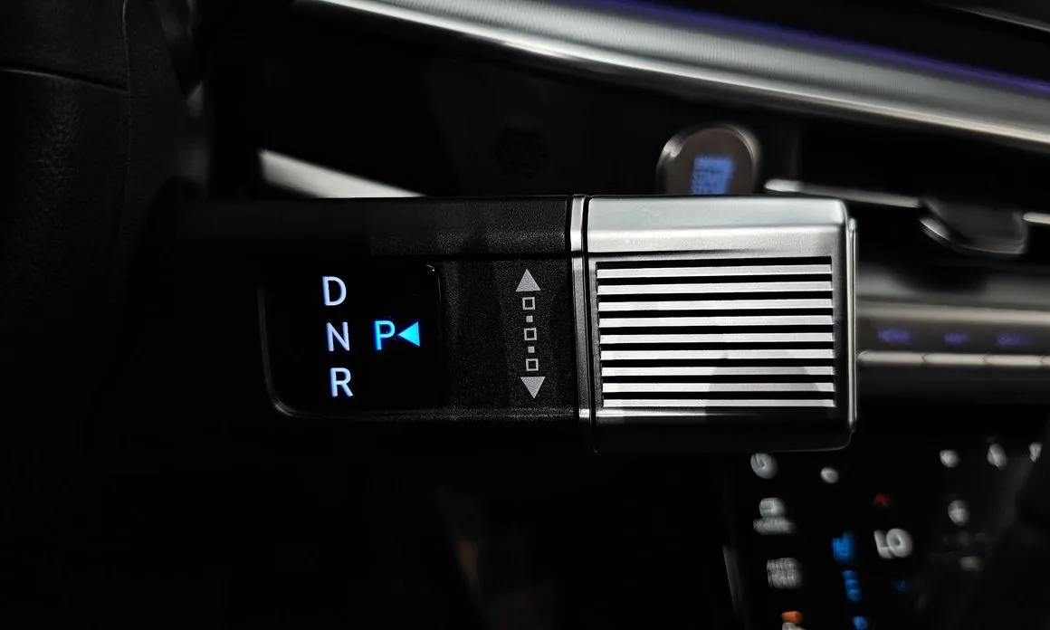 Hyundai Grandeur 2023 из KR, фото 5