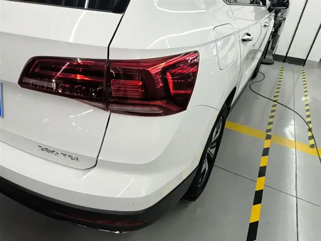 Volkswagen Tharu 2021 из CN, фото 2