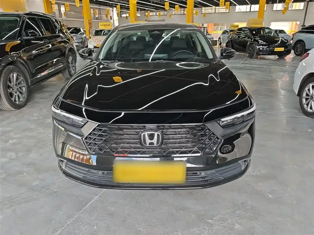 Honda Accord — фото 8