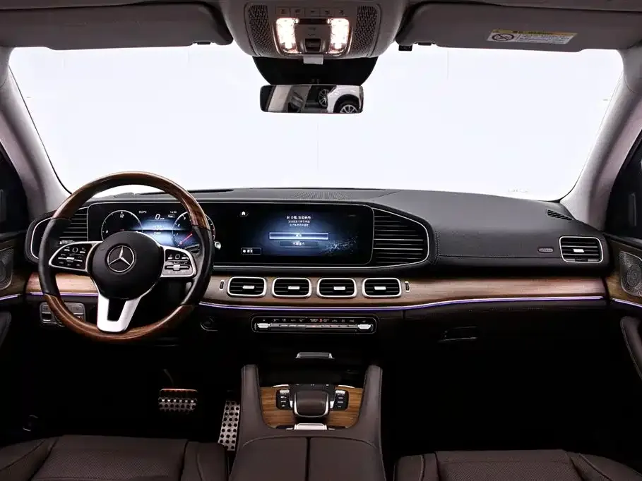 Mercedes-Benz GLS — фото 8