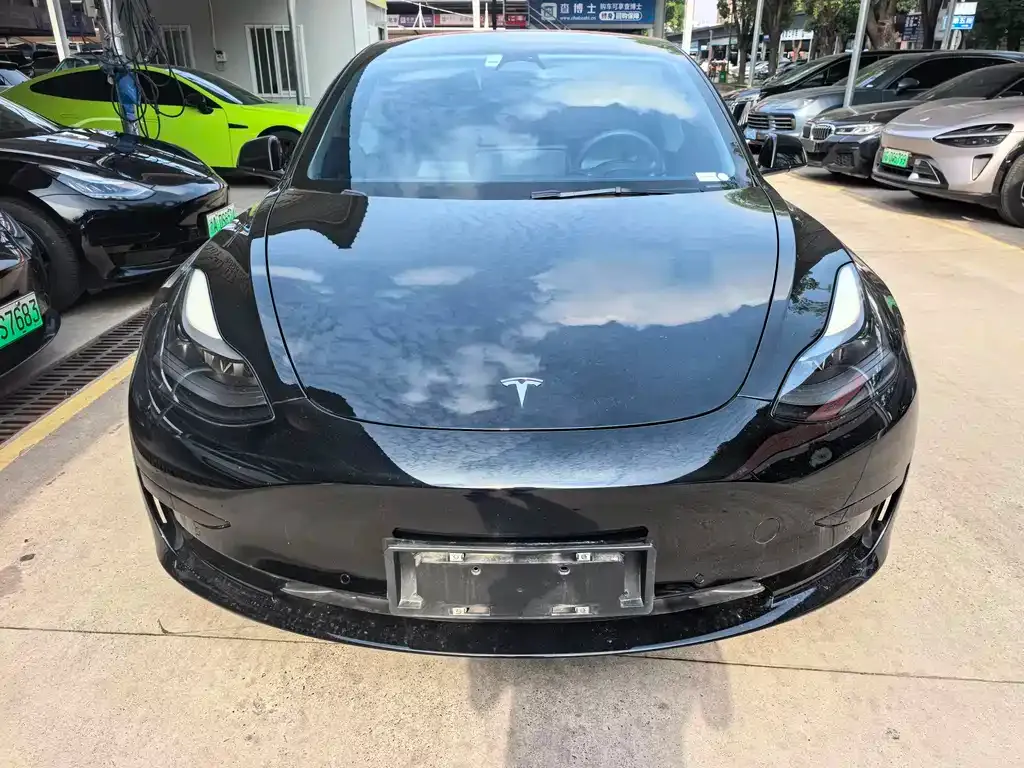 Tesla Model 3 — фото 8