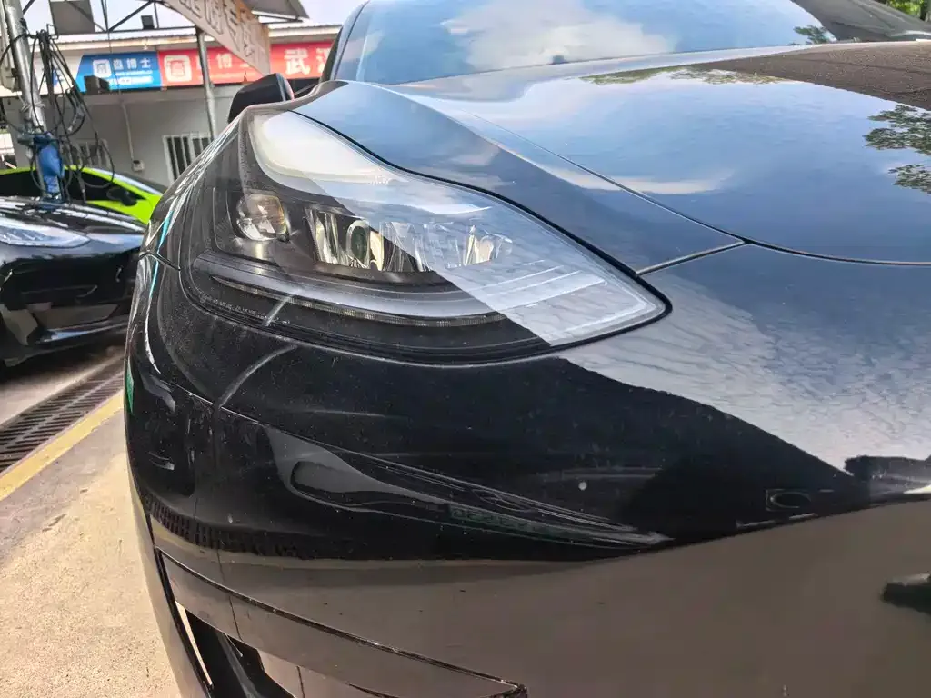 Tesla Model 3 — фото 6