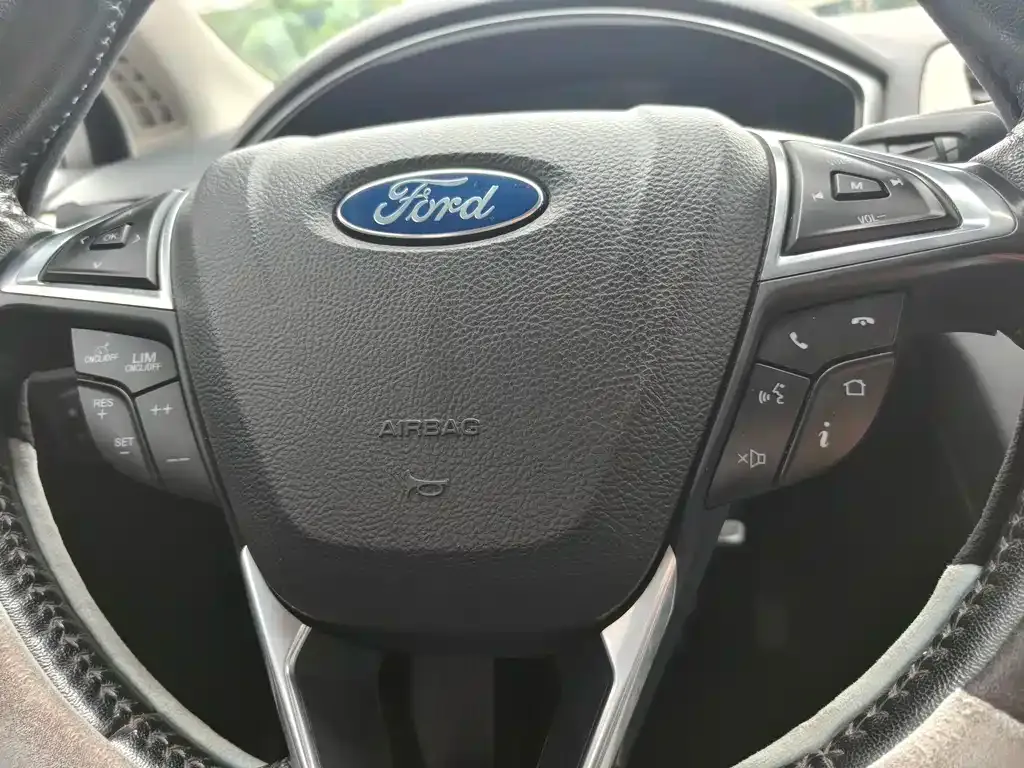 Ford Mondeo 2021 из CN, фото 4