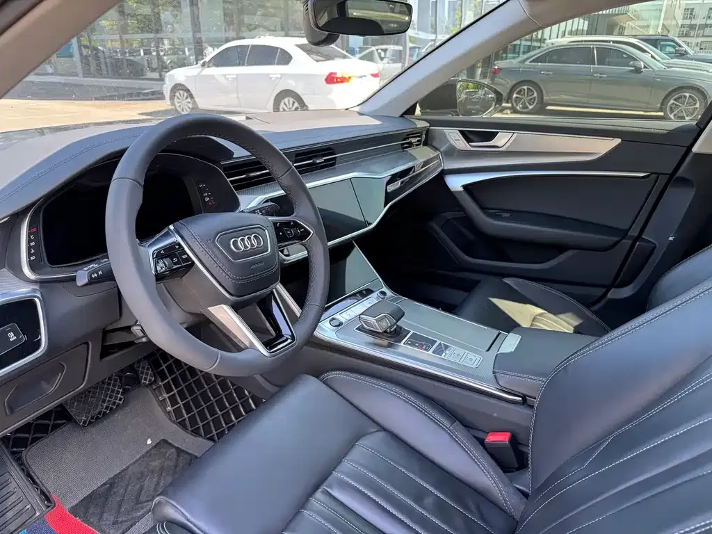Audi A6L 2024 из CN, фото 5