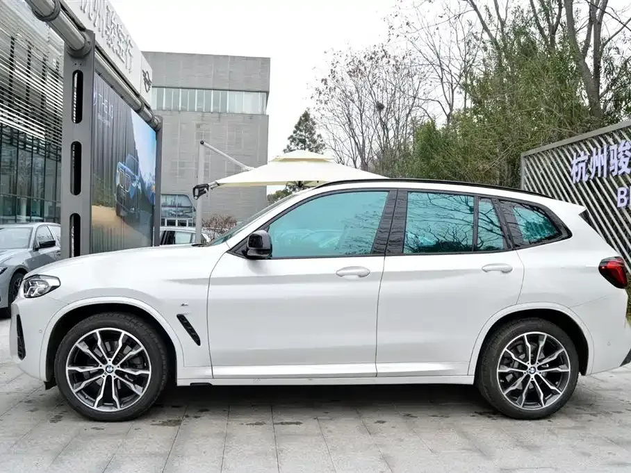 BMW X3 — фото 9