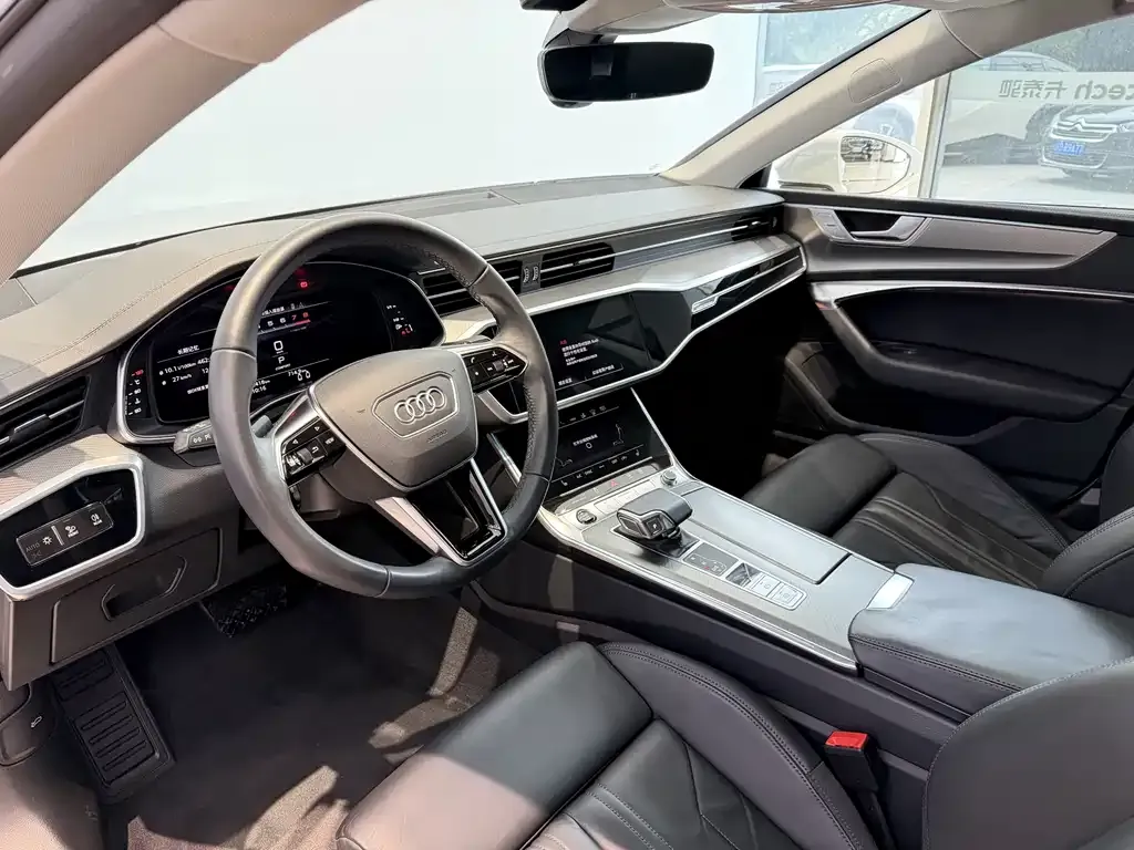 Audi A7 — фото 10