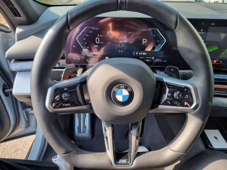 BMW 5-Series 2024 из KR, фото 9