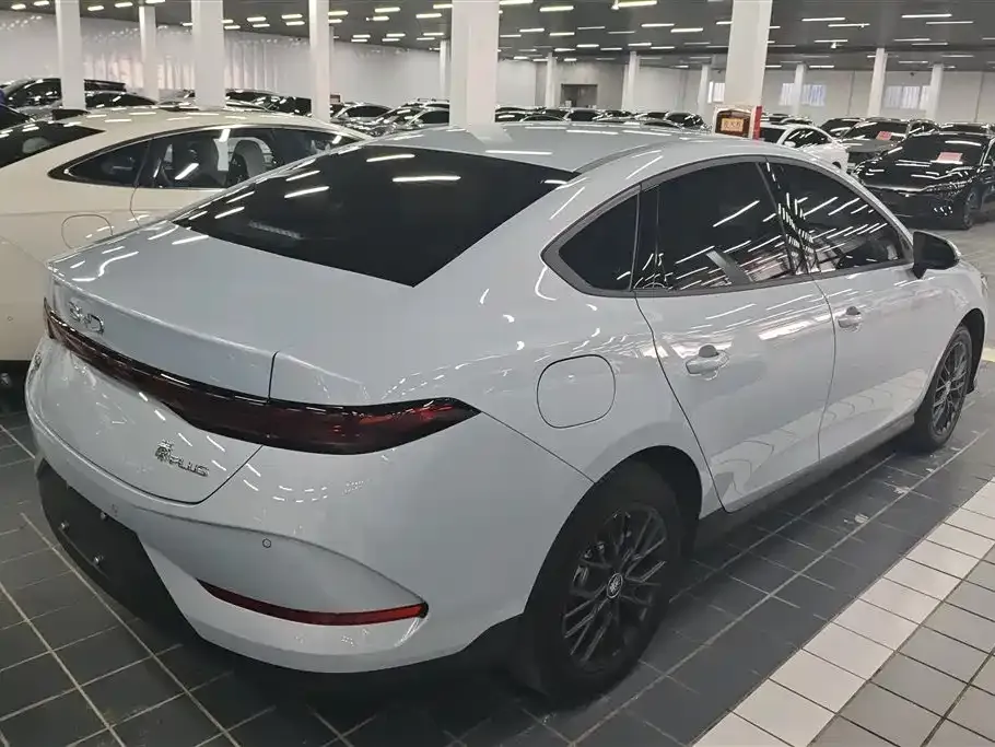 BYD Qin PLUS — фото 10